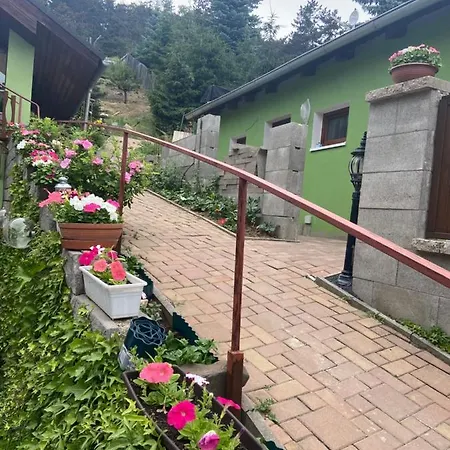 U Pavla بيت ضيافة موست